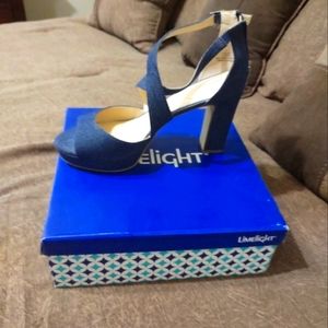 Platform heel sandals .